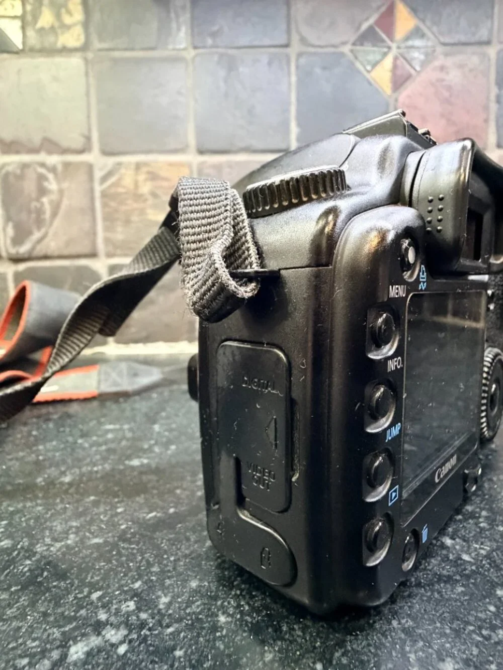 Canon EOS 30D Bundle